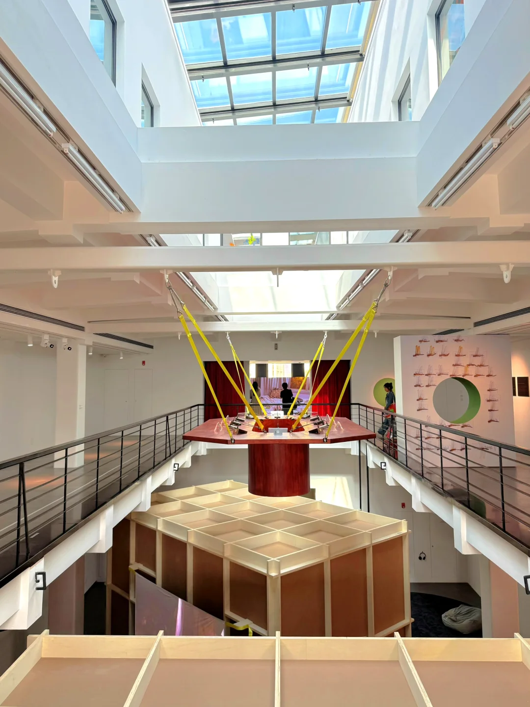 上海外滩新展！！在梦境与现实中…?⚪️