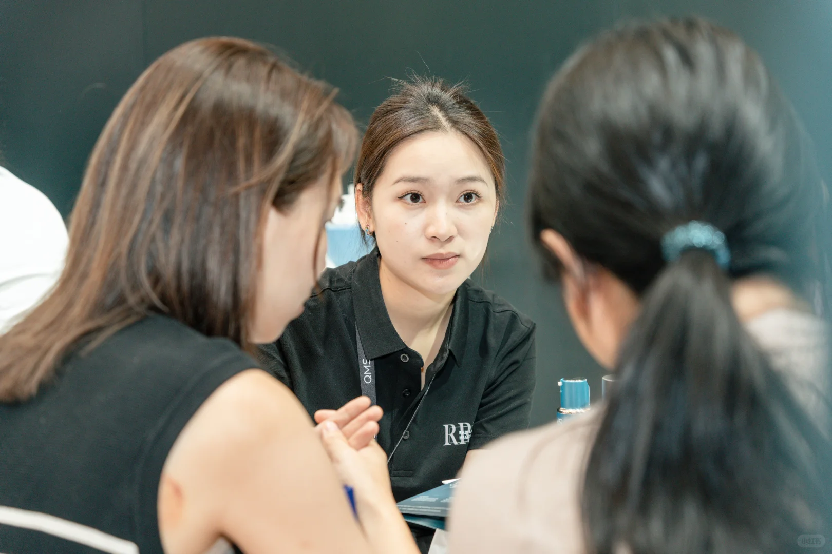 05大学生周末勇闯展会摄影vlog@1200