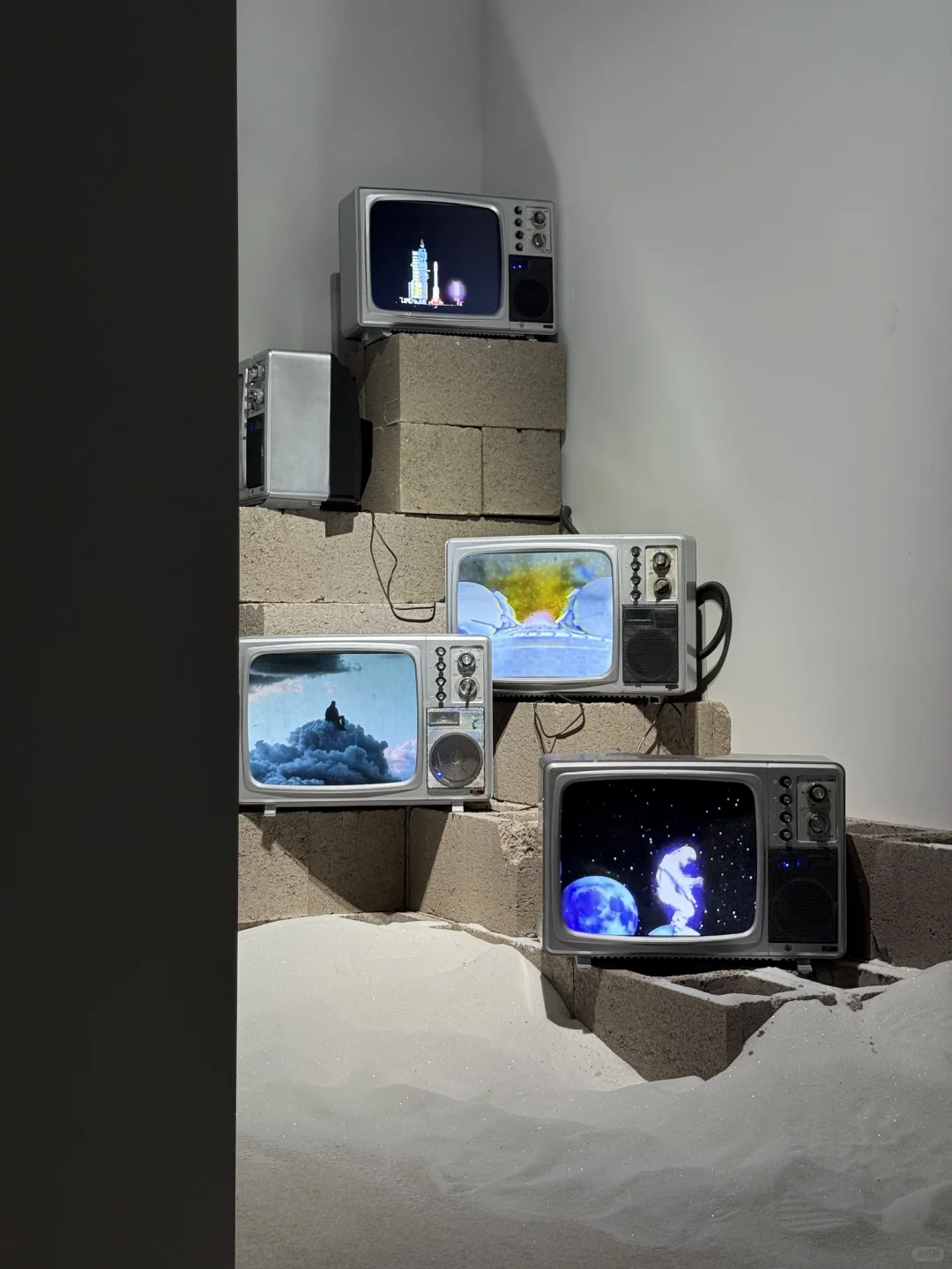 哦莫～?不小心掉进线性时空里……