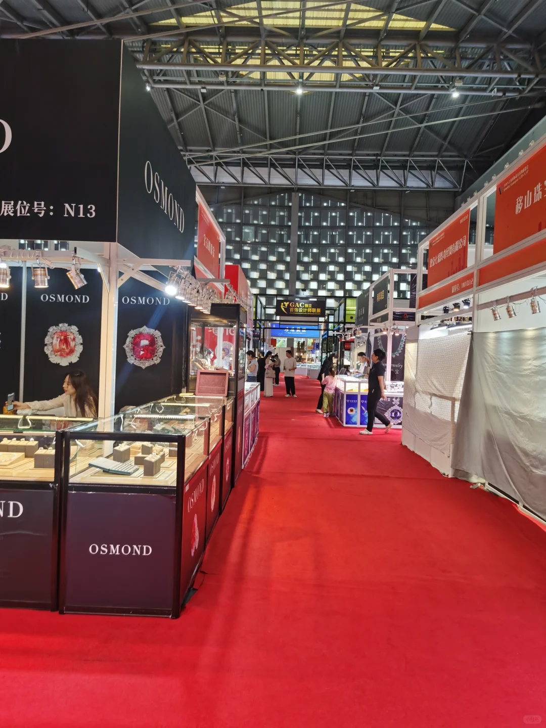 上海世博展览馆