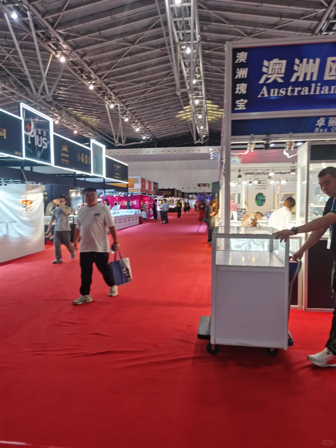 上海世博展览馆