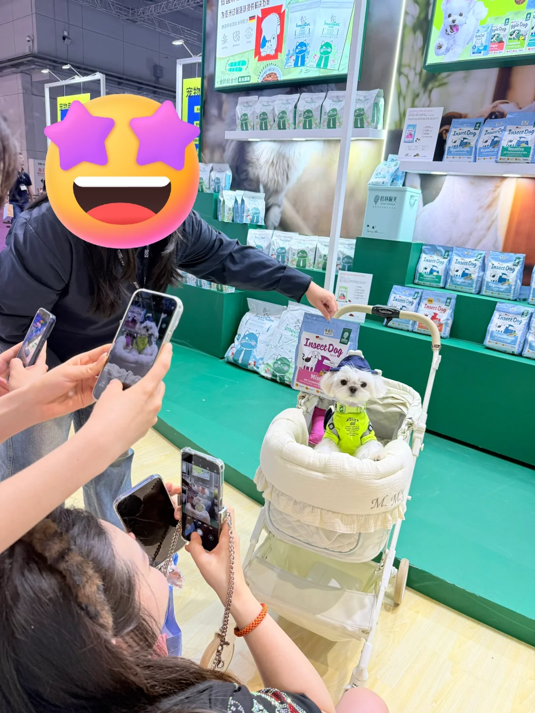 带小可爱夜闯它博会～