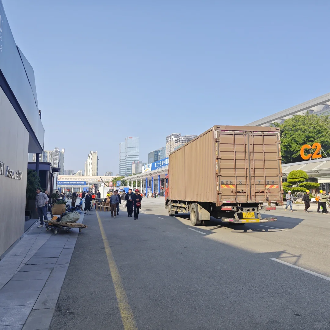 最后一天三点半后别在展馆里硬撑啦