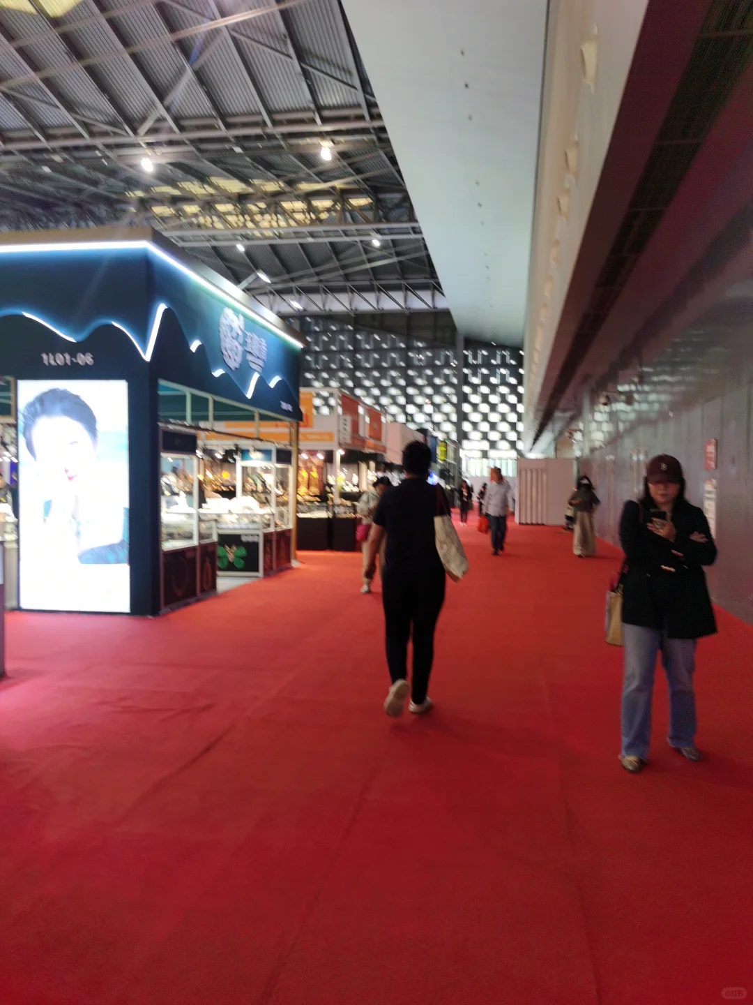 上海世博展览馆