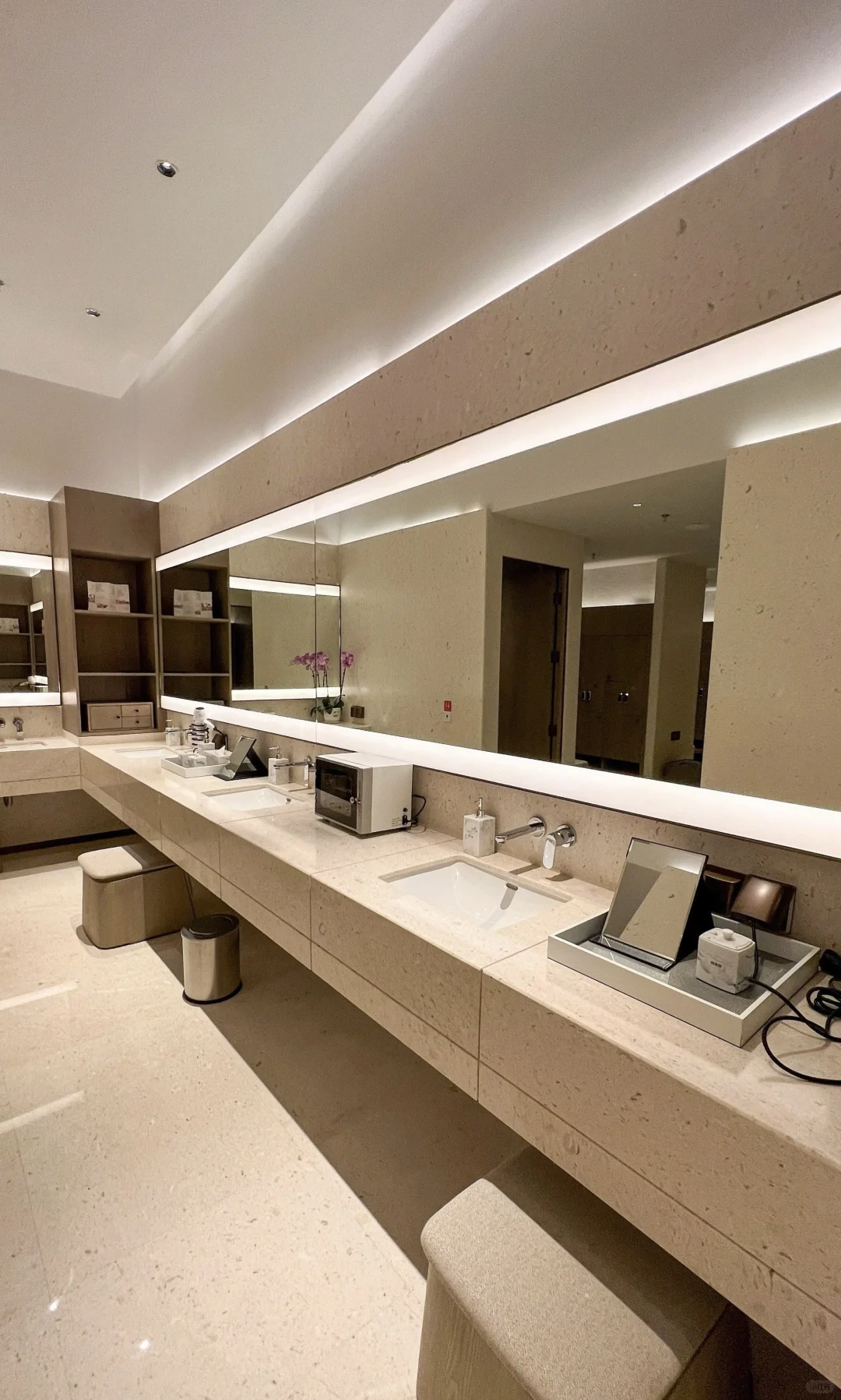 深圳会展希尔顿酒店-人少水好 (100r14天)