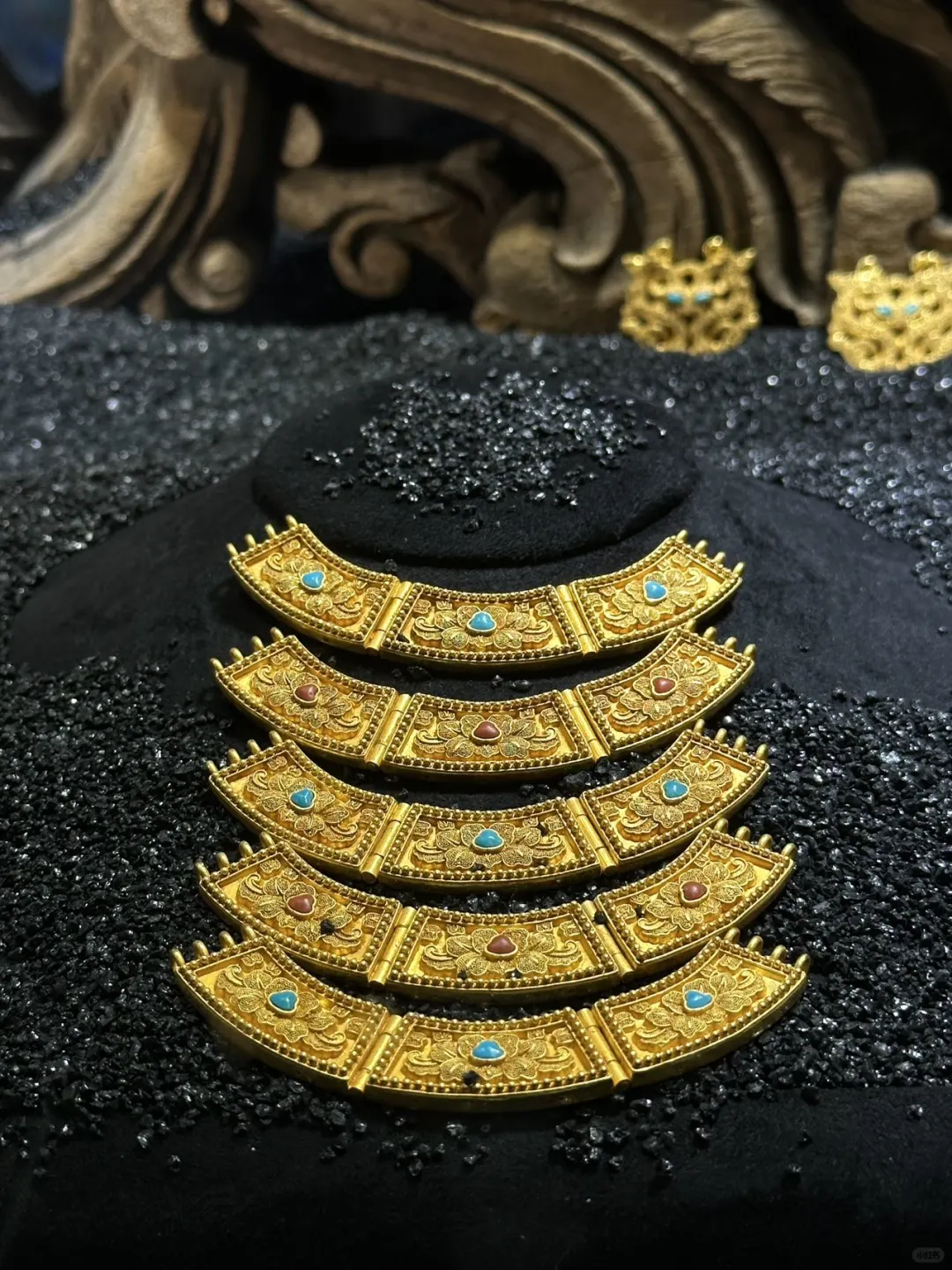 魔都坠大珠宝展?超燃超闪！它来咯