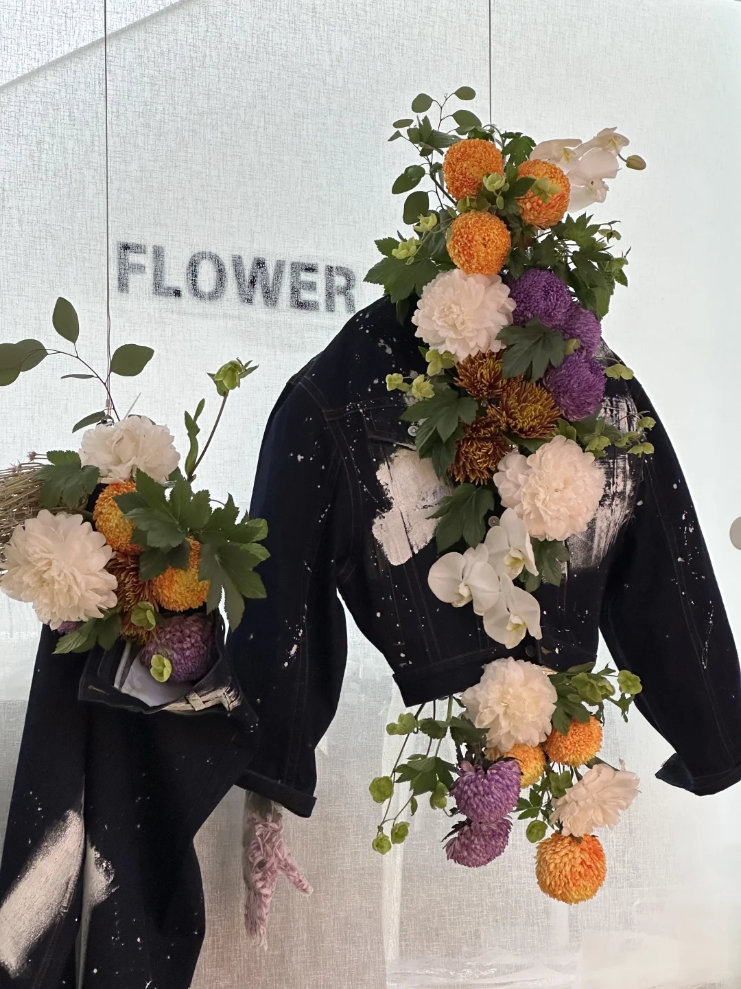 设计展厅｜衣服上开的鲜花，像一幅油画