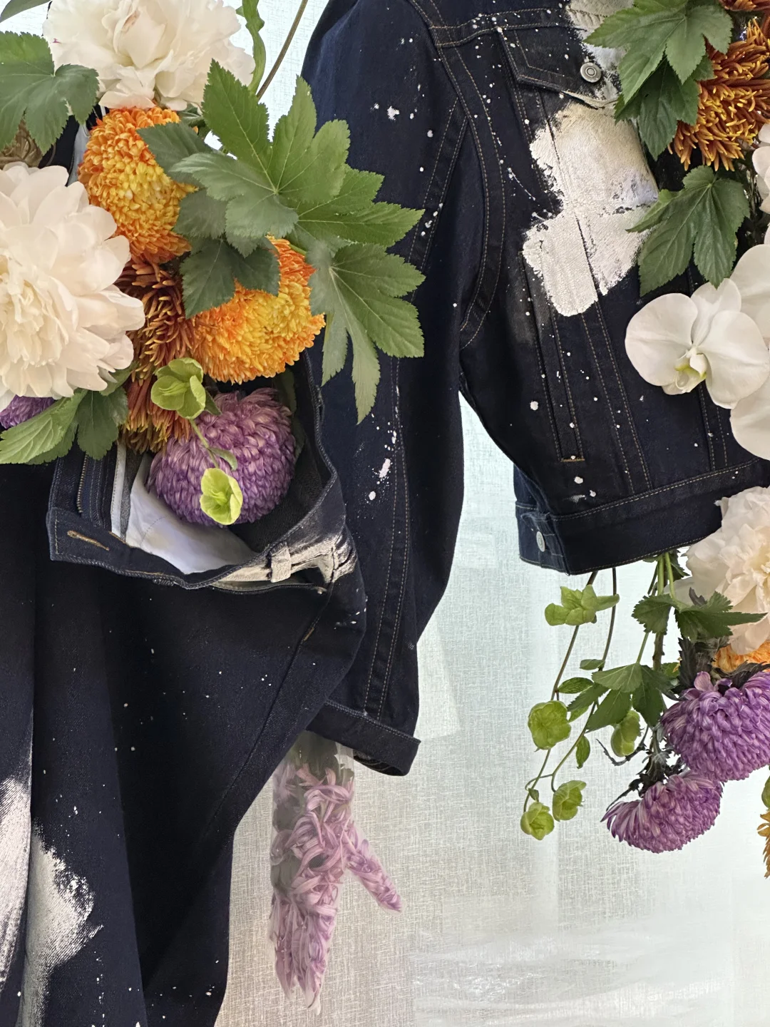 设计展厅｜衣服上开的鲜花，像一幅油画