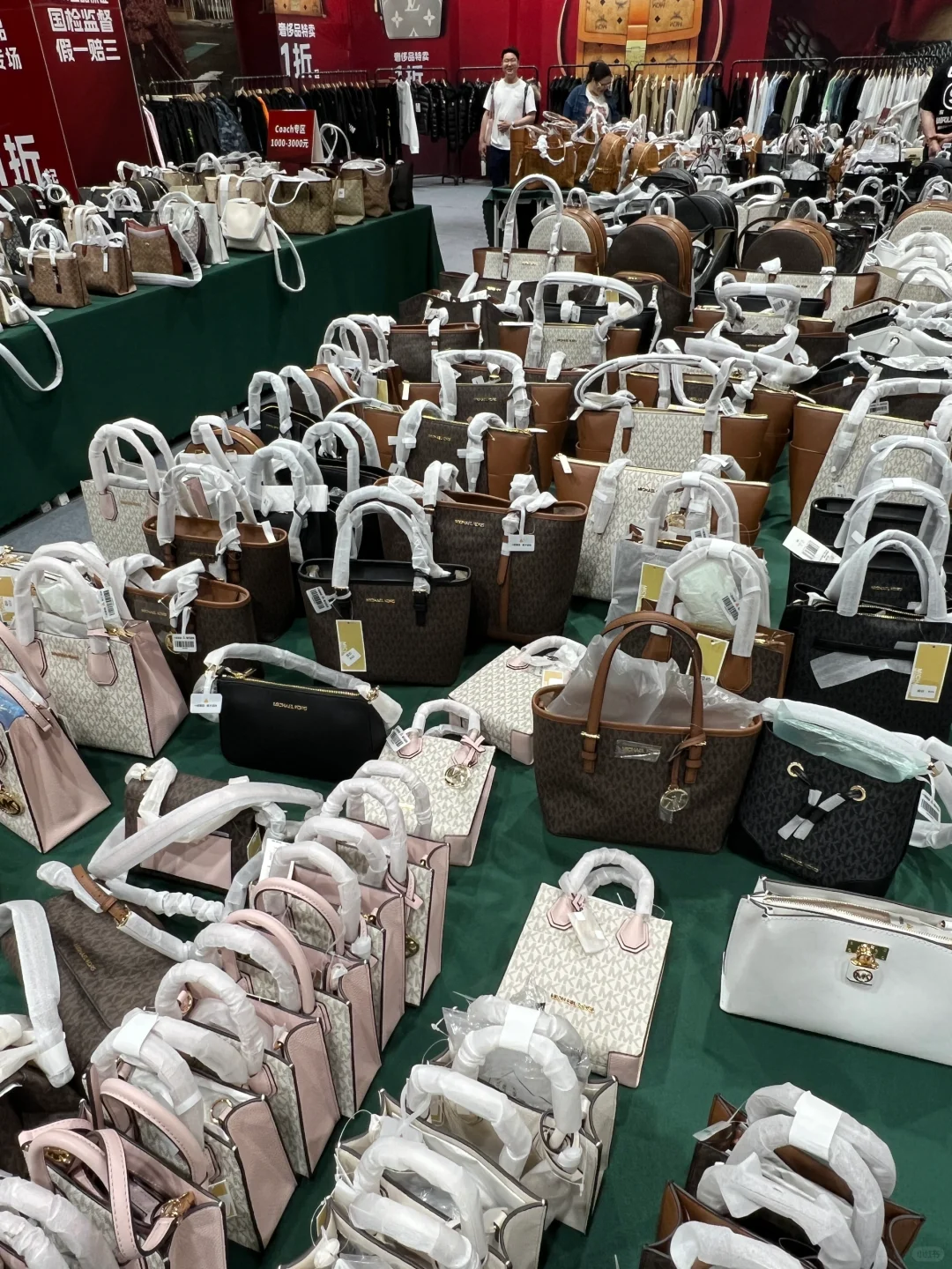 厦门人买包都这样捡漏的吗？？！？