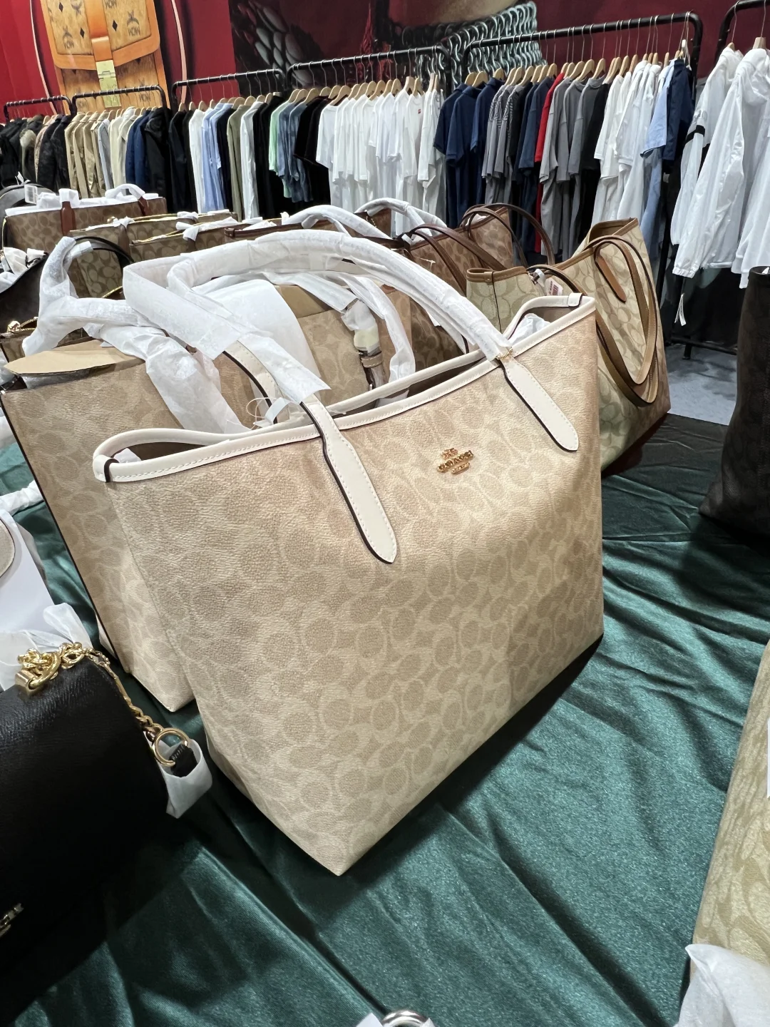 厦门人买包都这样捡漏的吗？？！？