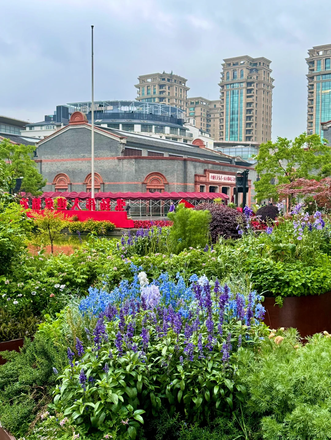 不是莫奈花园❗️是上海国际花展‼️最后❸天冲
