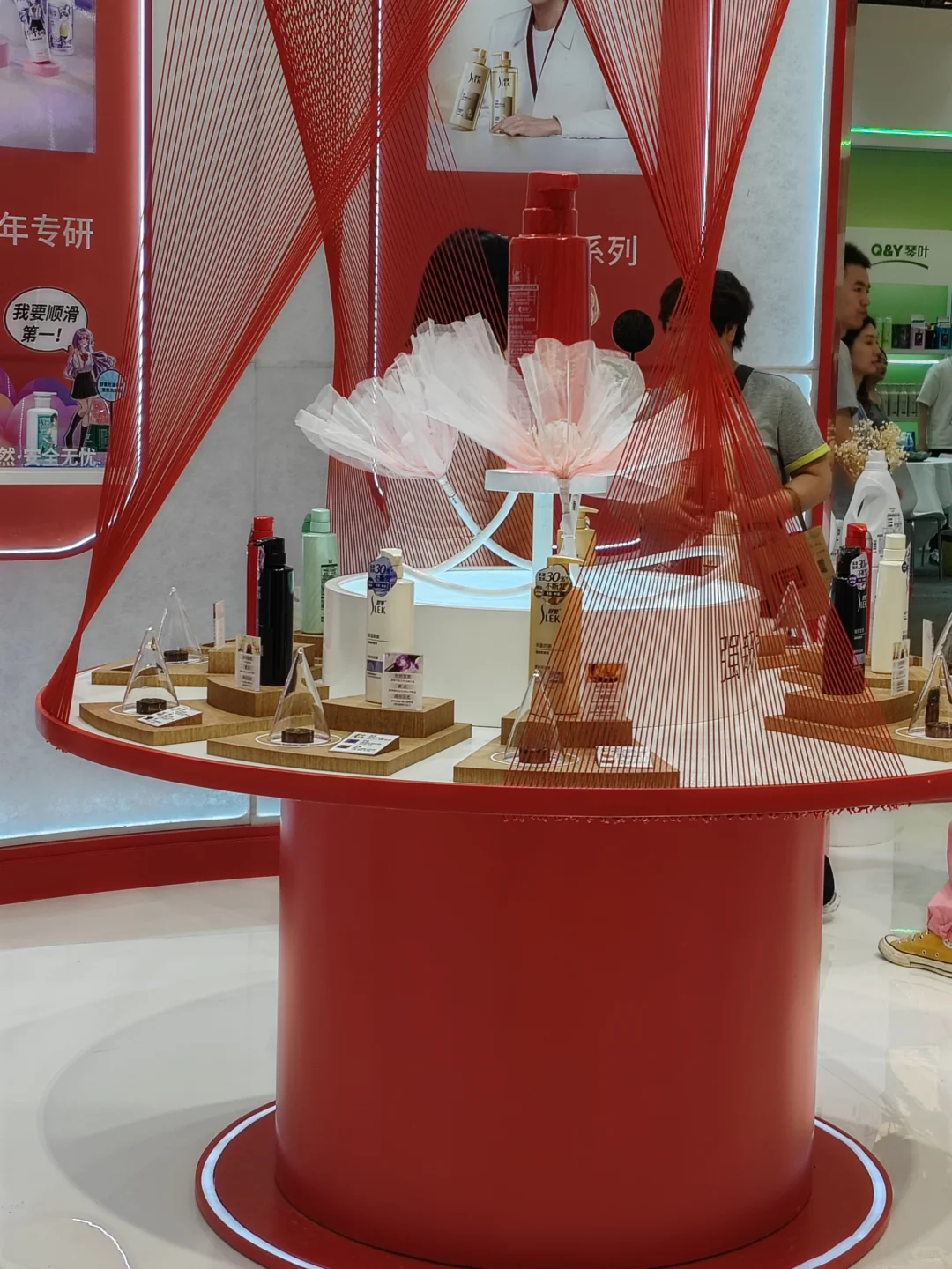 都是正装！！表扬舒蕾工作人员