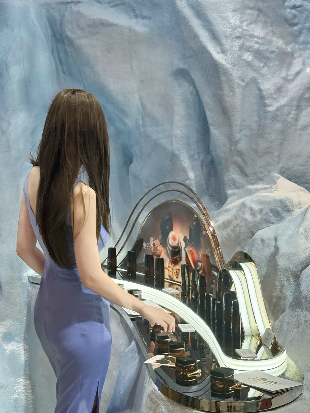 美博会尖叫现场！冰山打卡+抗皱黑科技