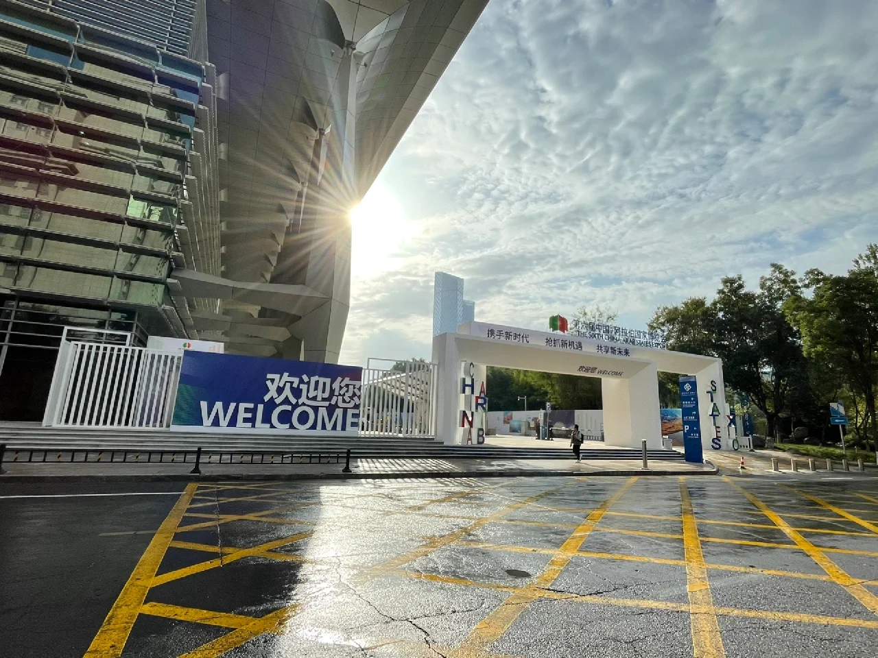 会展人的搬砖日常?下班时间到?