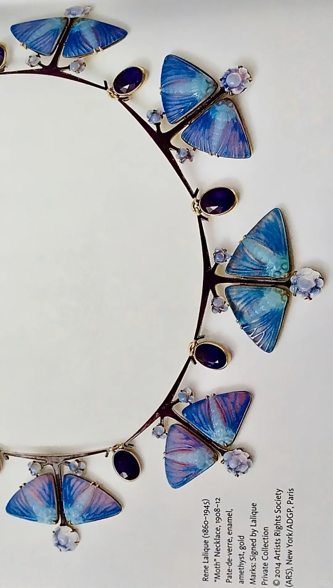 中古控必看的新艺术风格，宝石与昆虫共舞！