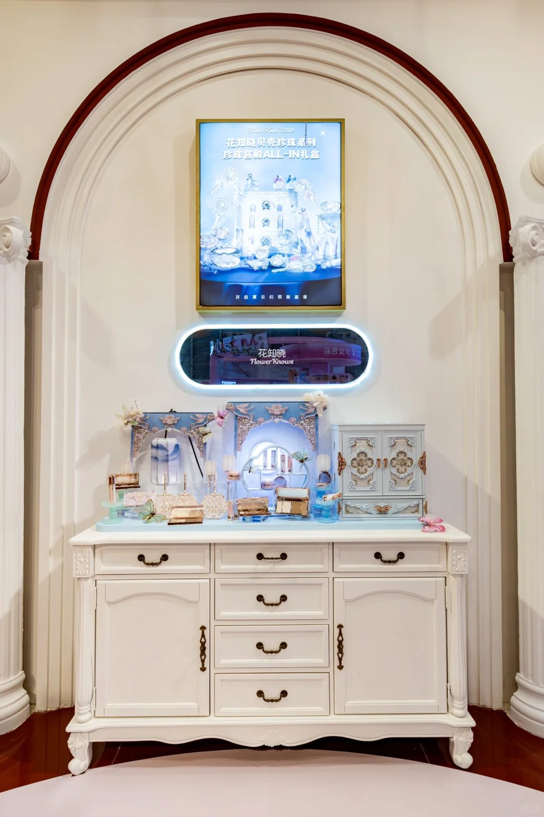 美博会被超多人夸的花知晓展台！是我们做的