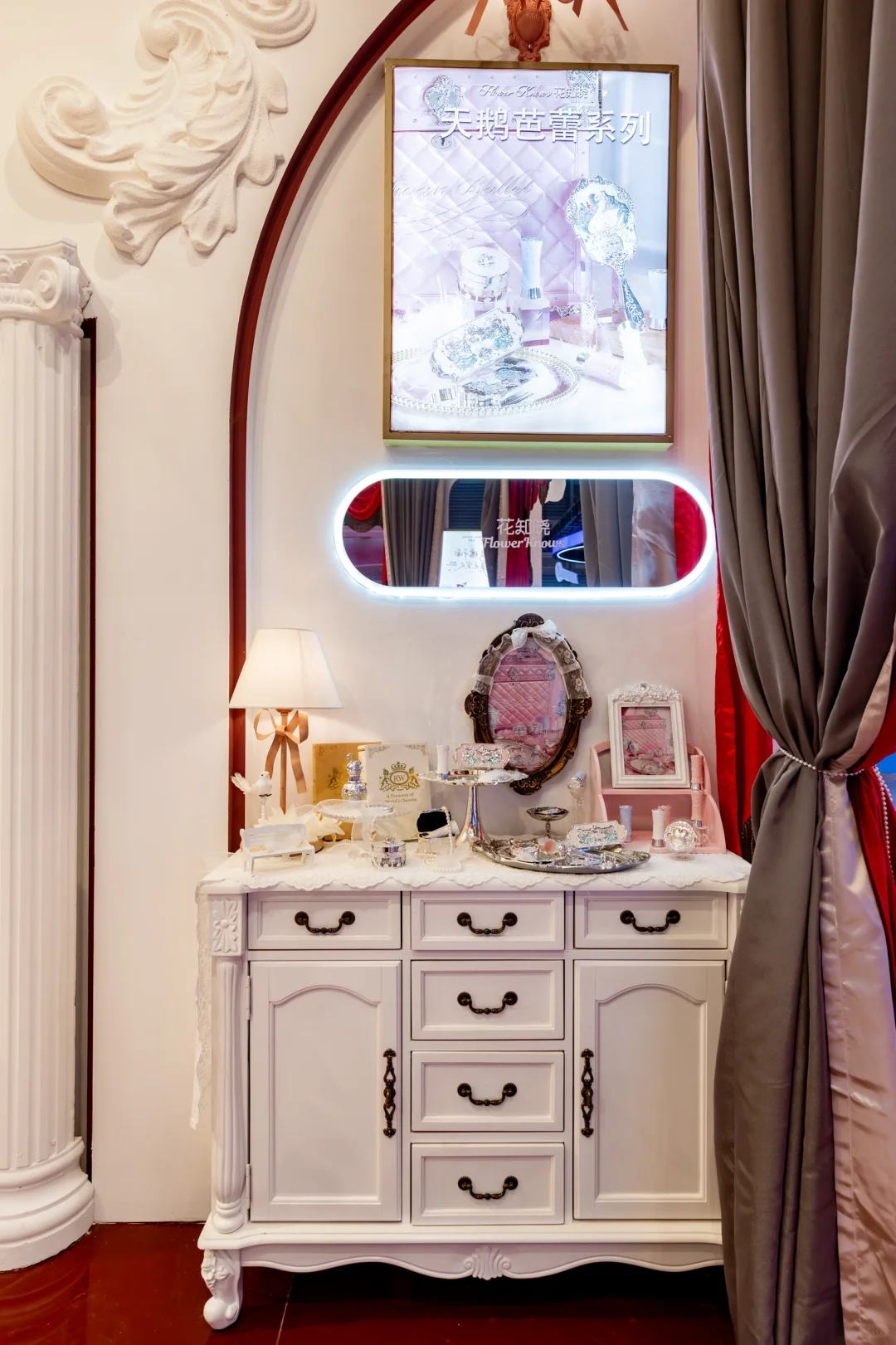 美博会被超多人夸的花知晓展台！是我们做的