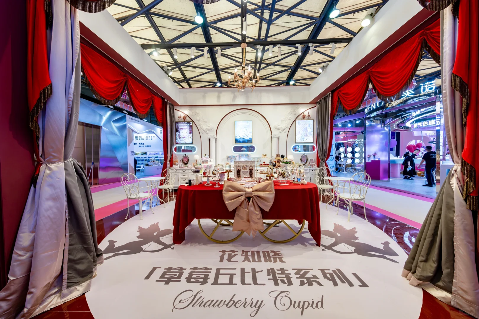 美博会被超多人夸的花知晓展台！是我们做的