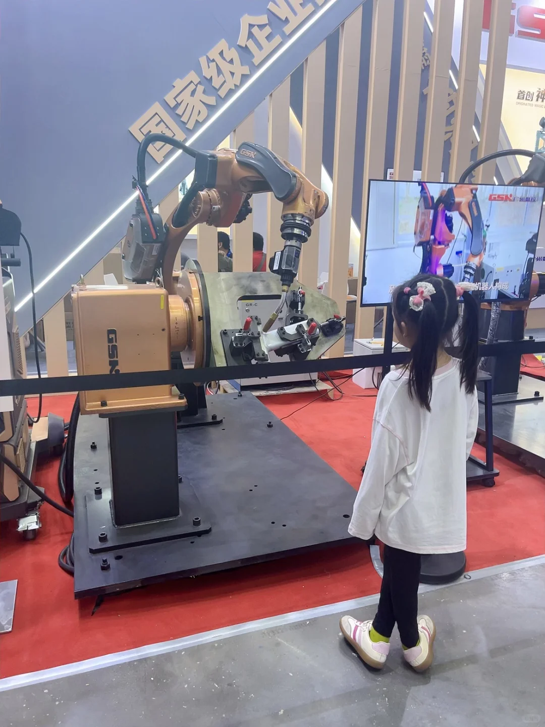 长沙遛娃｜赞爆！免费好逛的工程机械展览会