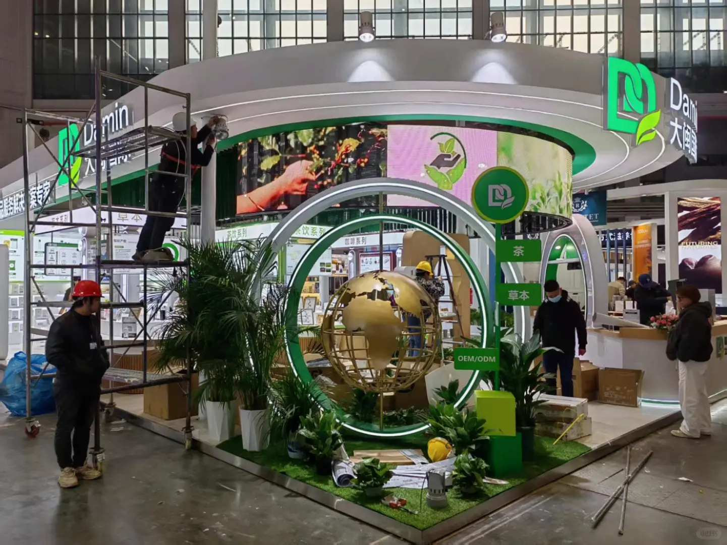 ?展会发现！这个绿色展位设计太惊喜?