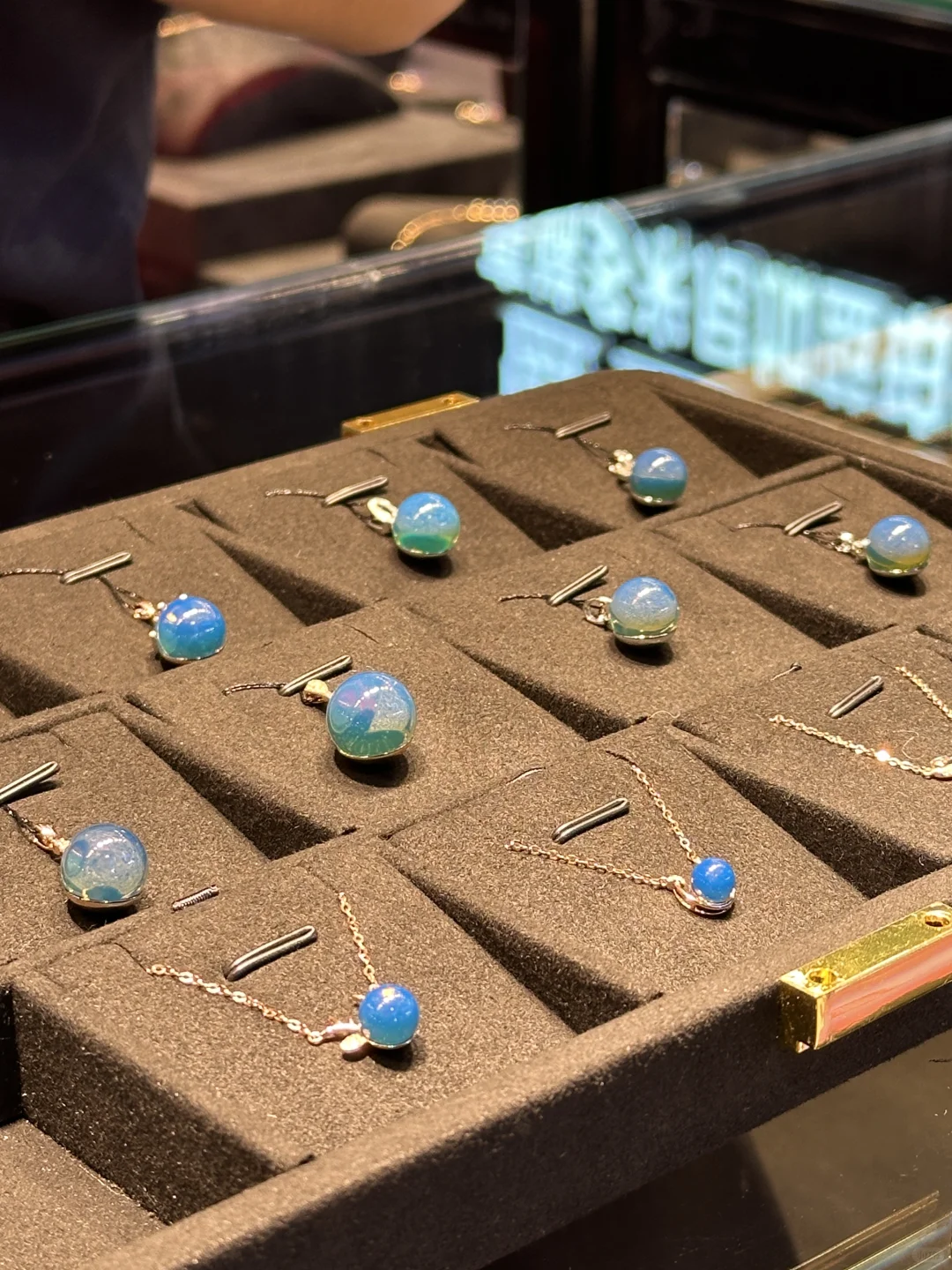 北京2025珠宝首饰展！建议严查！！