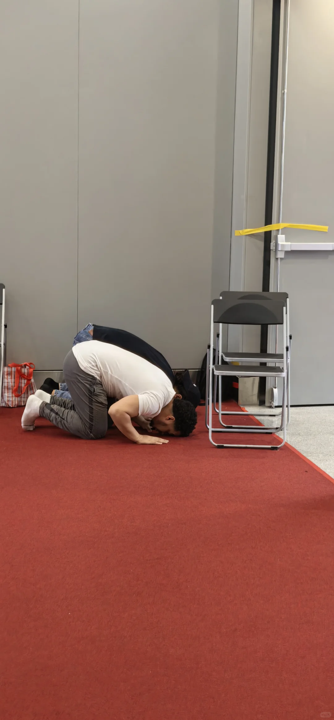 外贸人必看｜展会偶遇客户做礼拜？