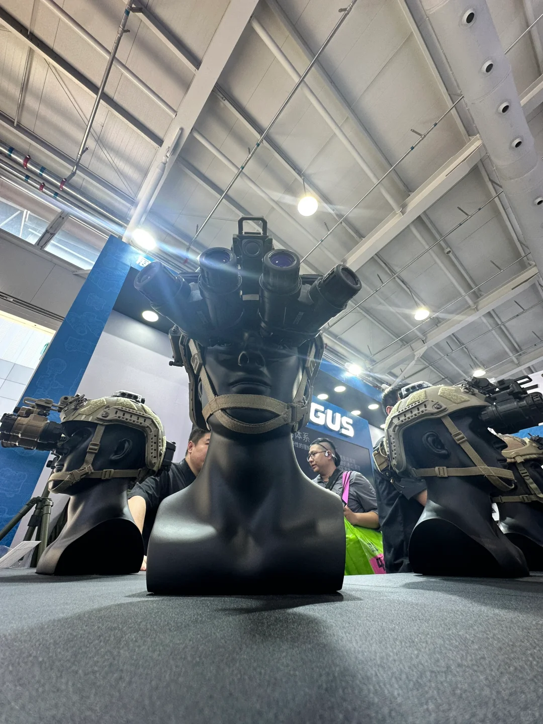 发几张警博会最爱的物件