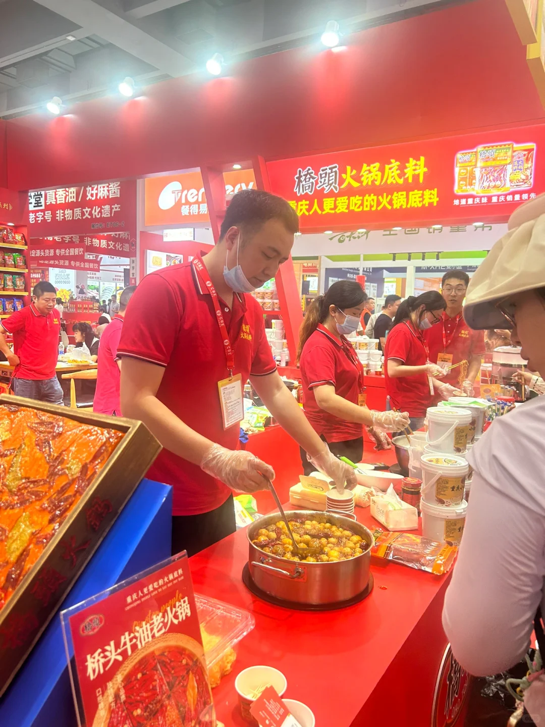 广州餐博会，真的是吃到扶墙出