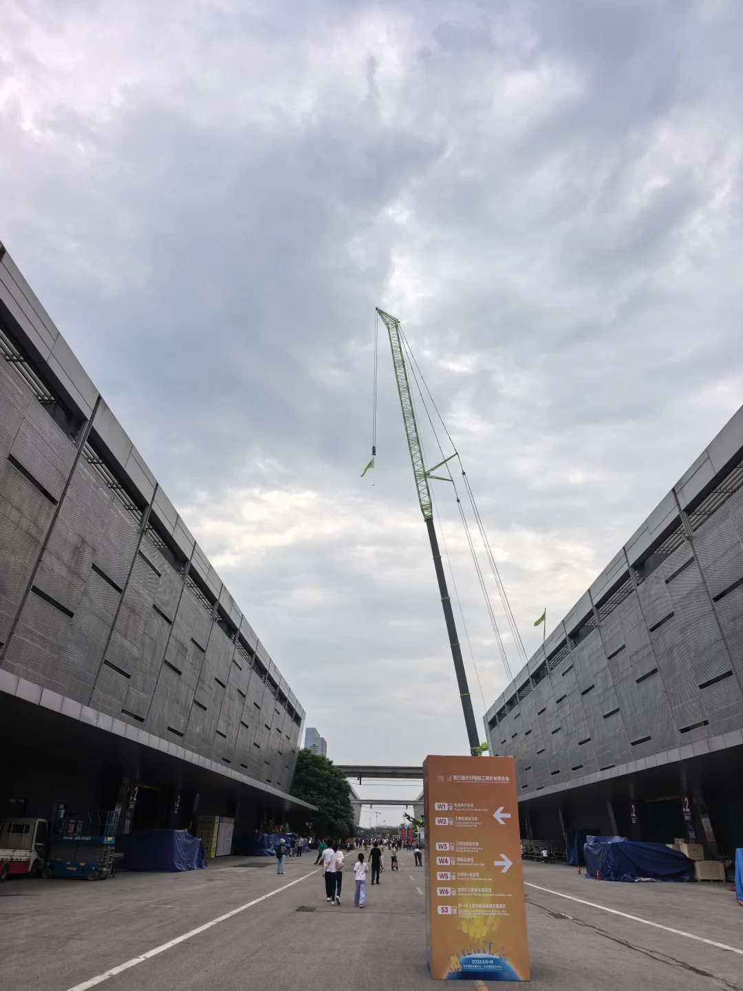 长沙成年以及未成年男性玩具展览现场