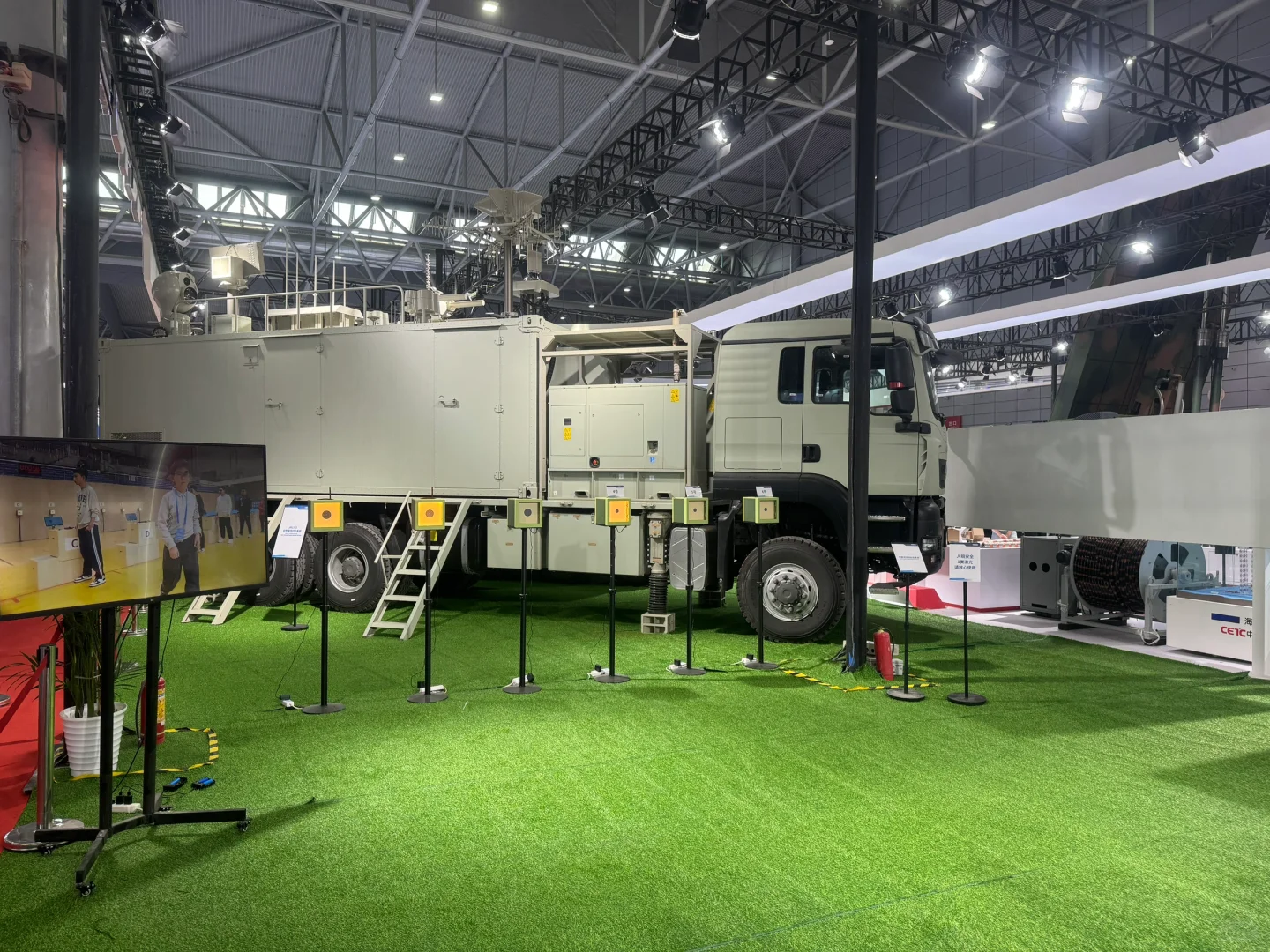 龙国雷达遥遥领先