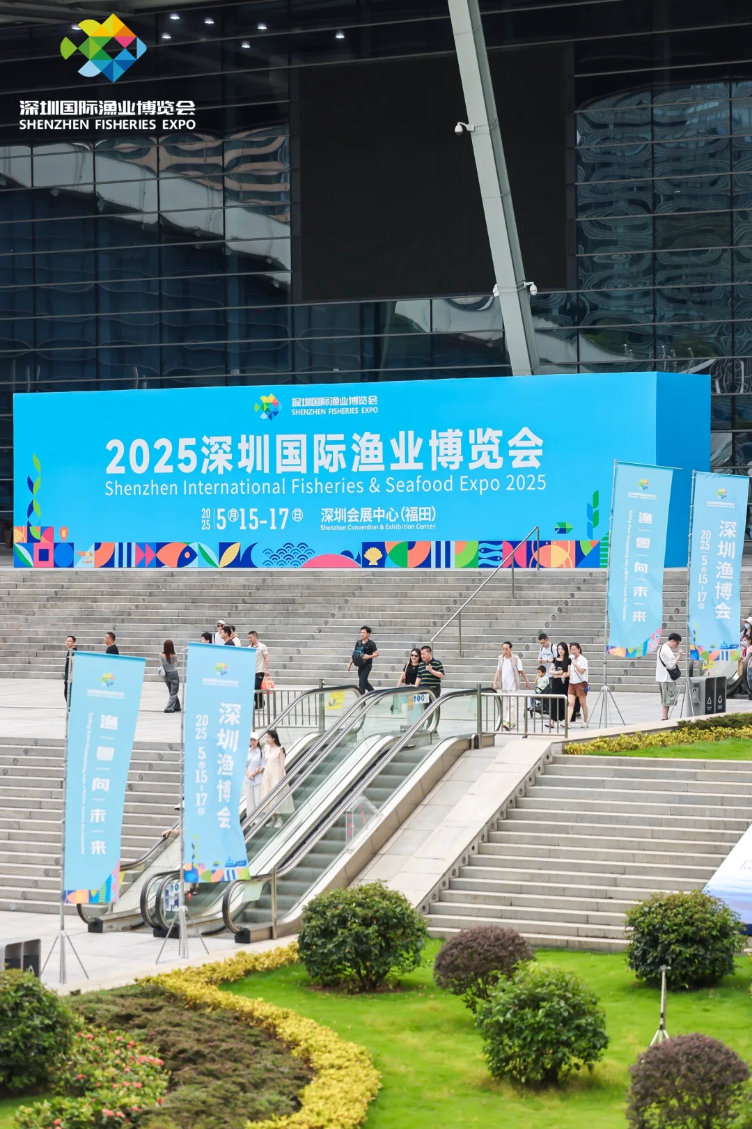 ?深圳展会客户爸爸看过来！3天30人影像组！