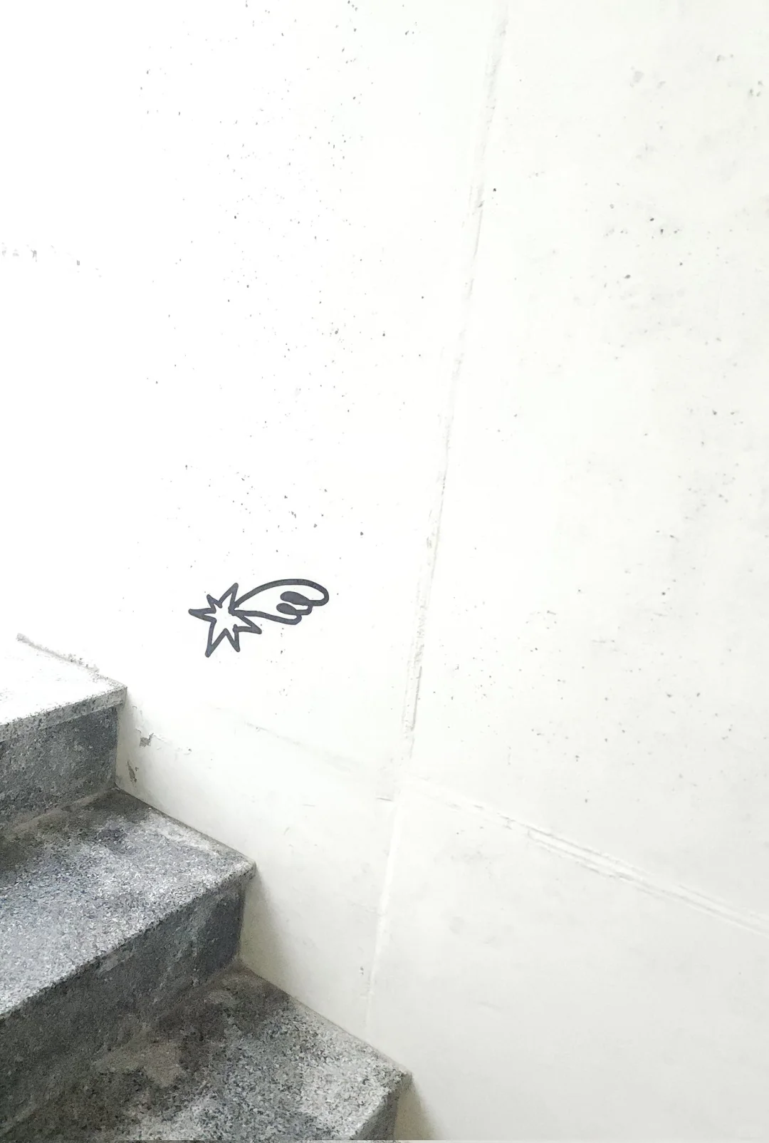 wish展会 属性不强的壁纸?