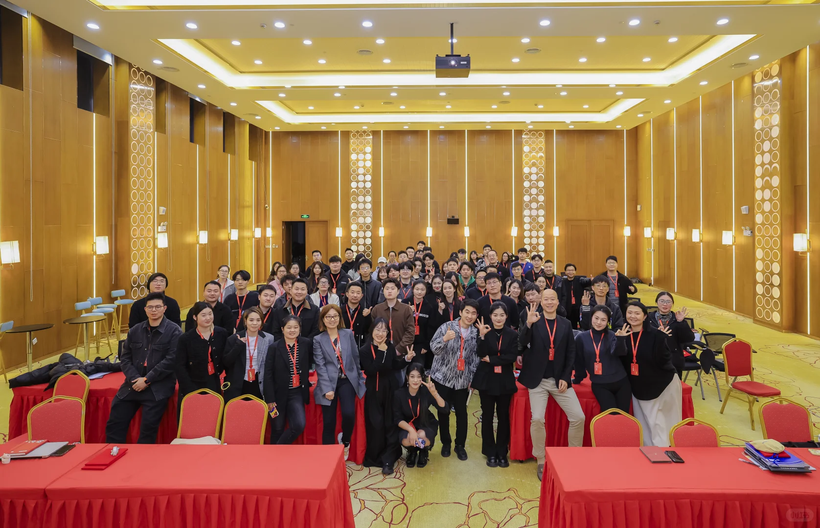 又是被新公司同事震撼到的一天