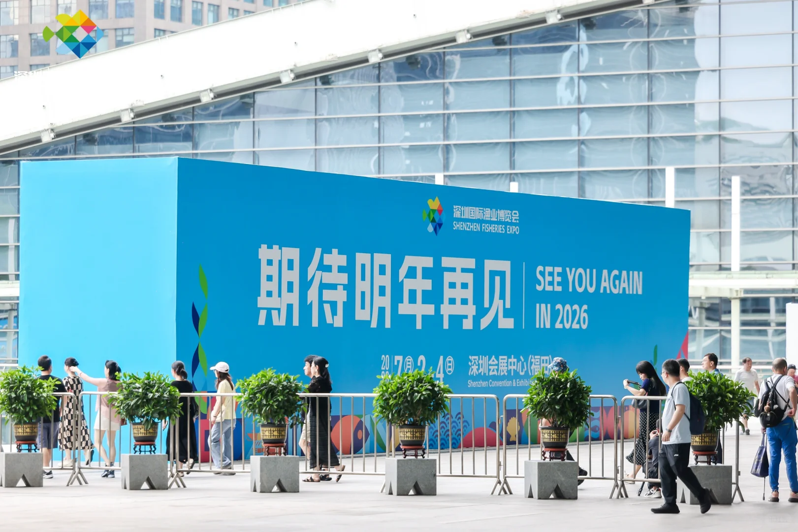 ?深圳展会客户爸爸看过来！3天30人影像组！