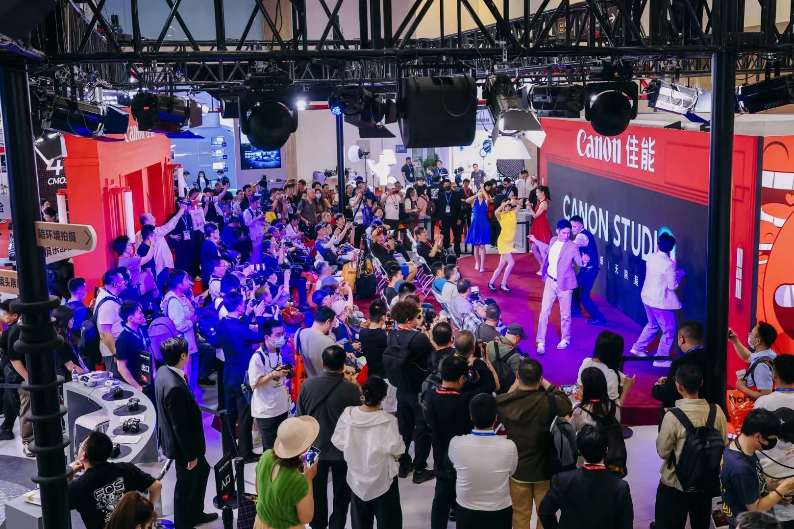 第26届 China P&E 佳能展台/听讲座