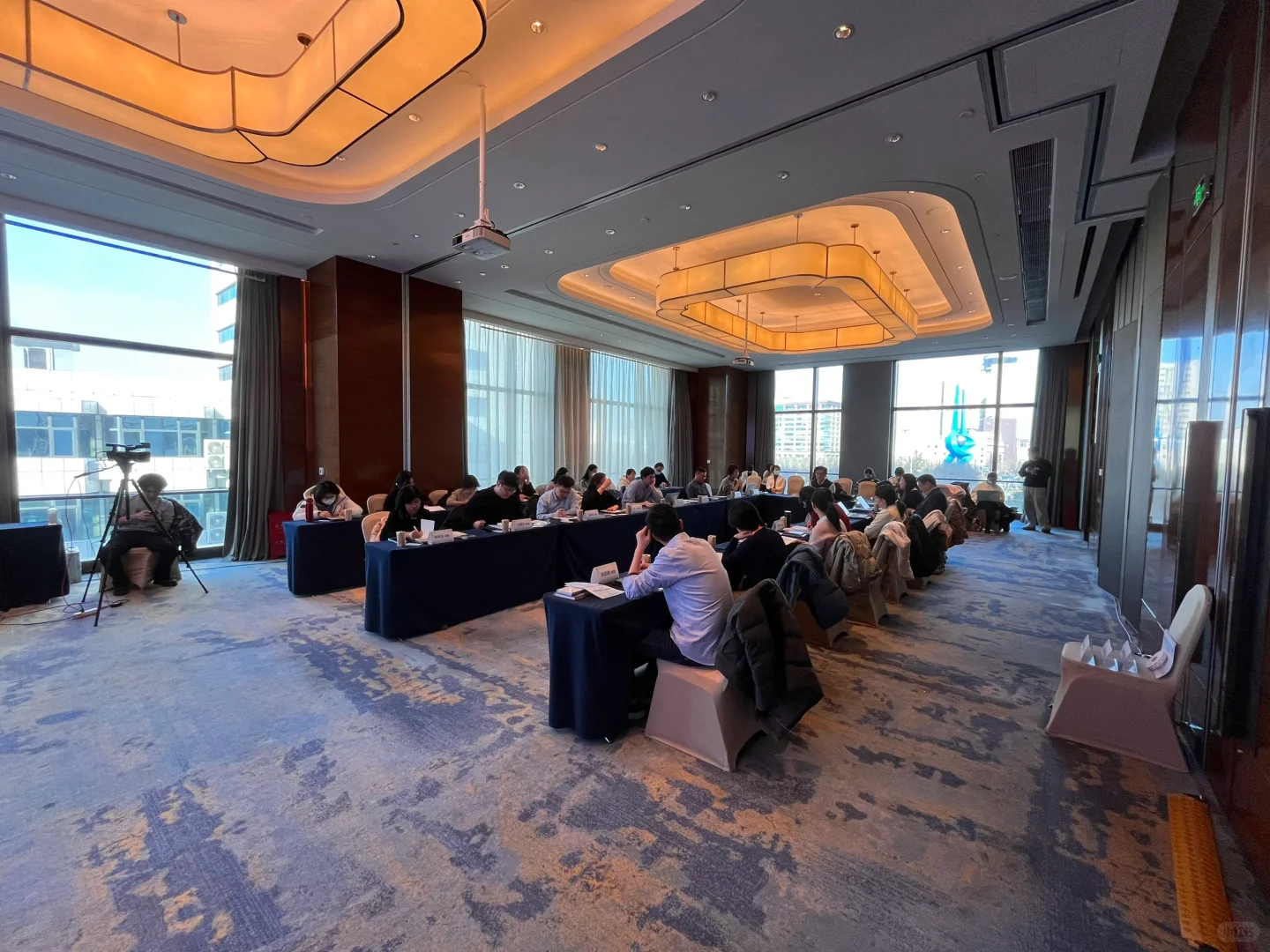 会议执行，第三方合作多个学会