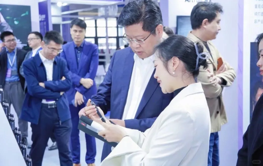 盛会展万象，镜头纳乾坤