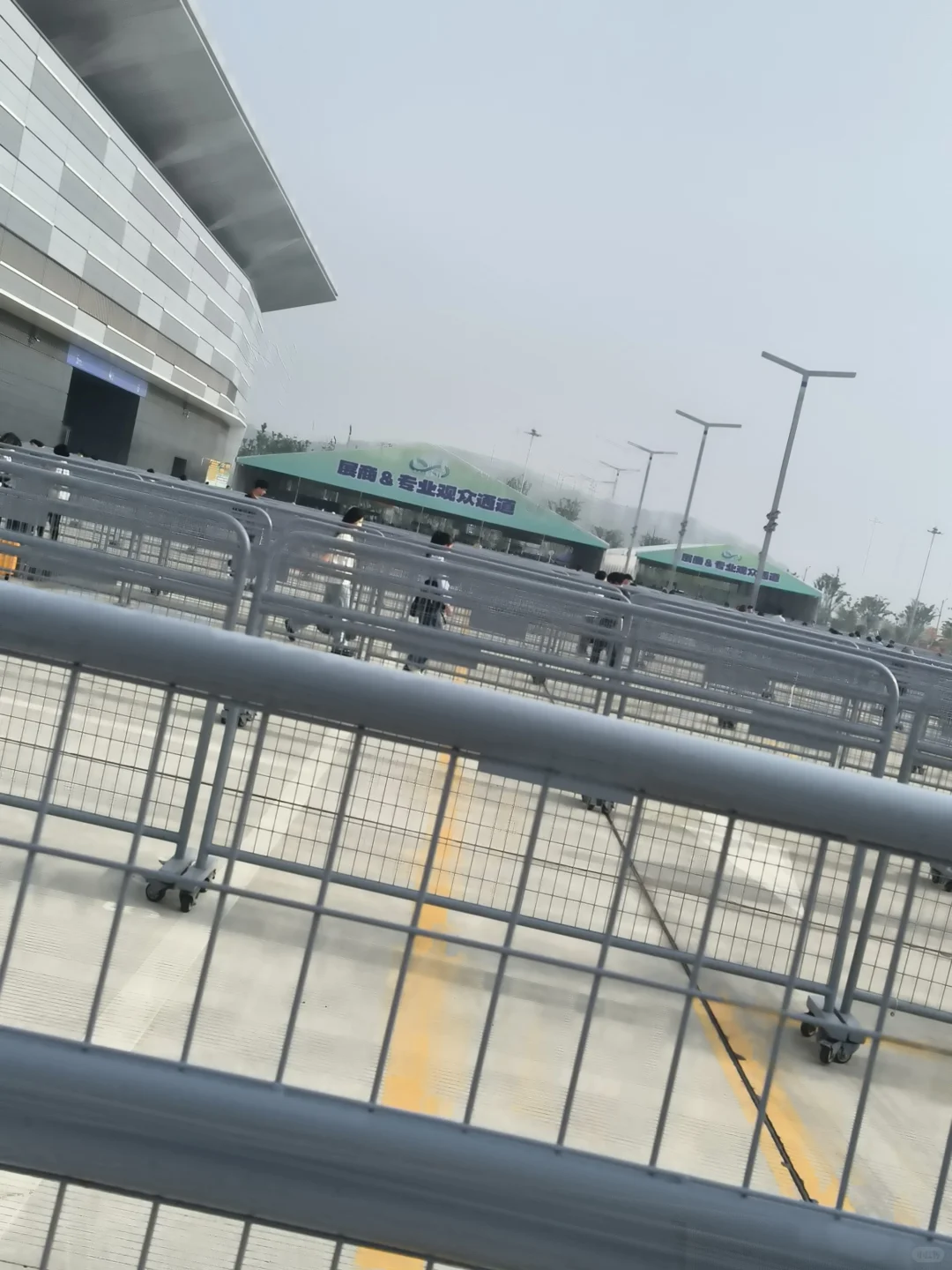 感觉已经在展商通道走了两公里了