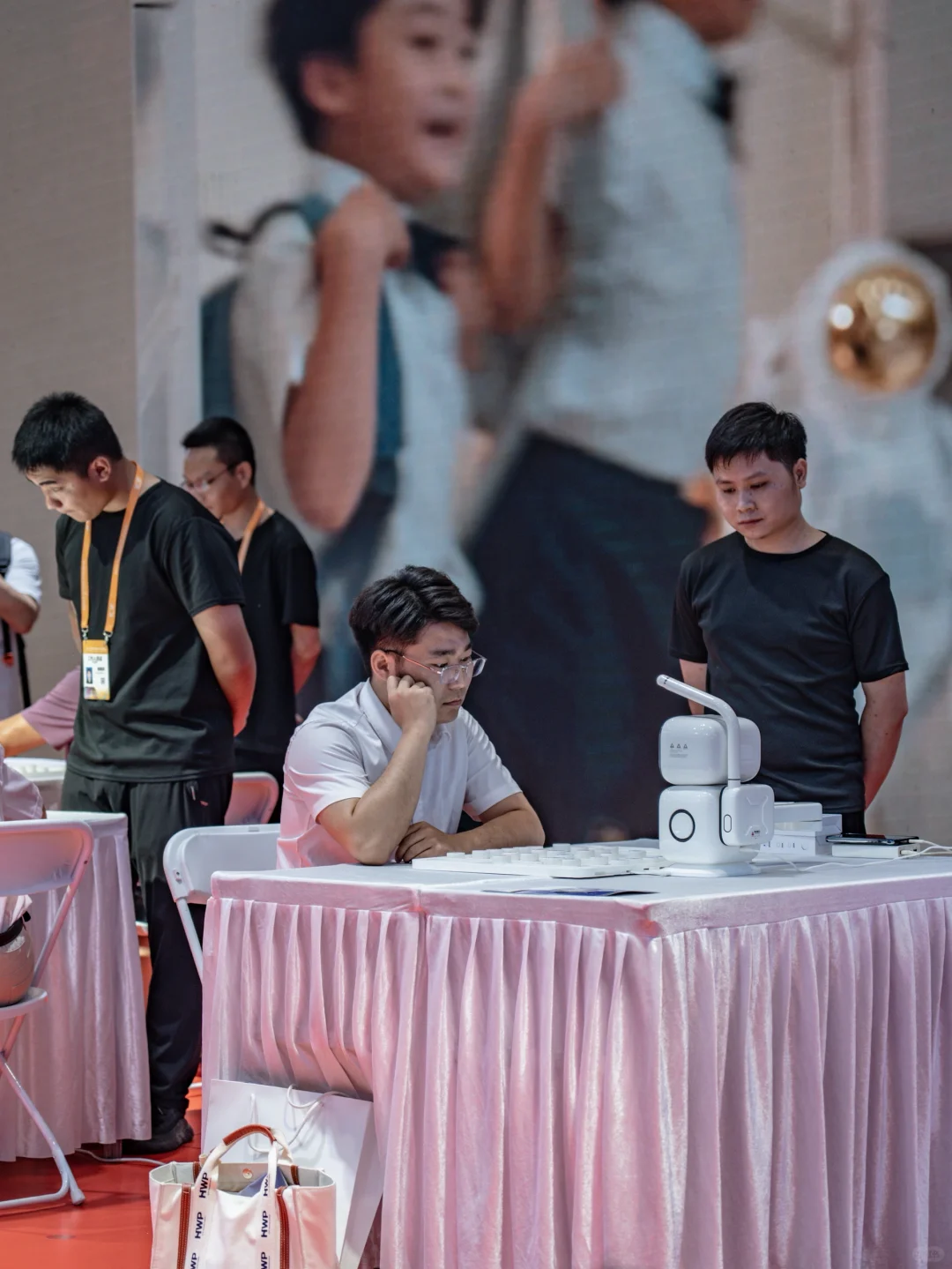 深圳｜ 天呀，文博会居然看到贵州路边音乐会