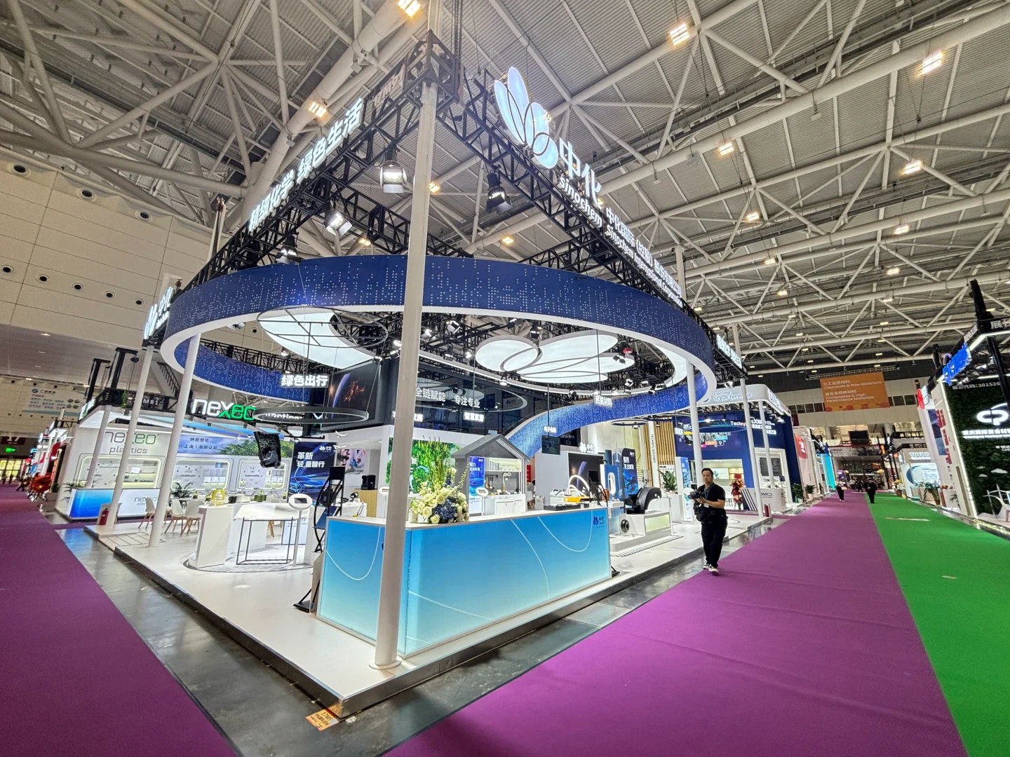 橡塑展开幕第二日 现场直击～