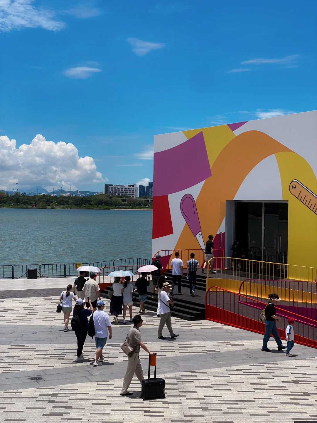 深圳海边限时展览?真的令人大开眼界啊‼️