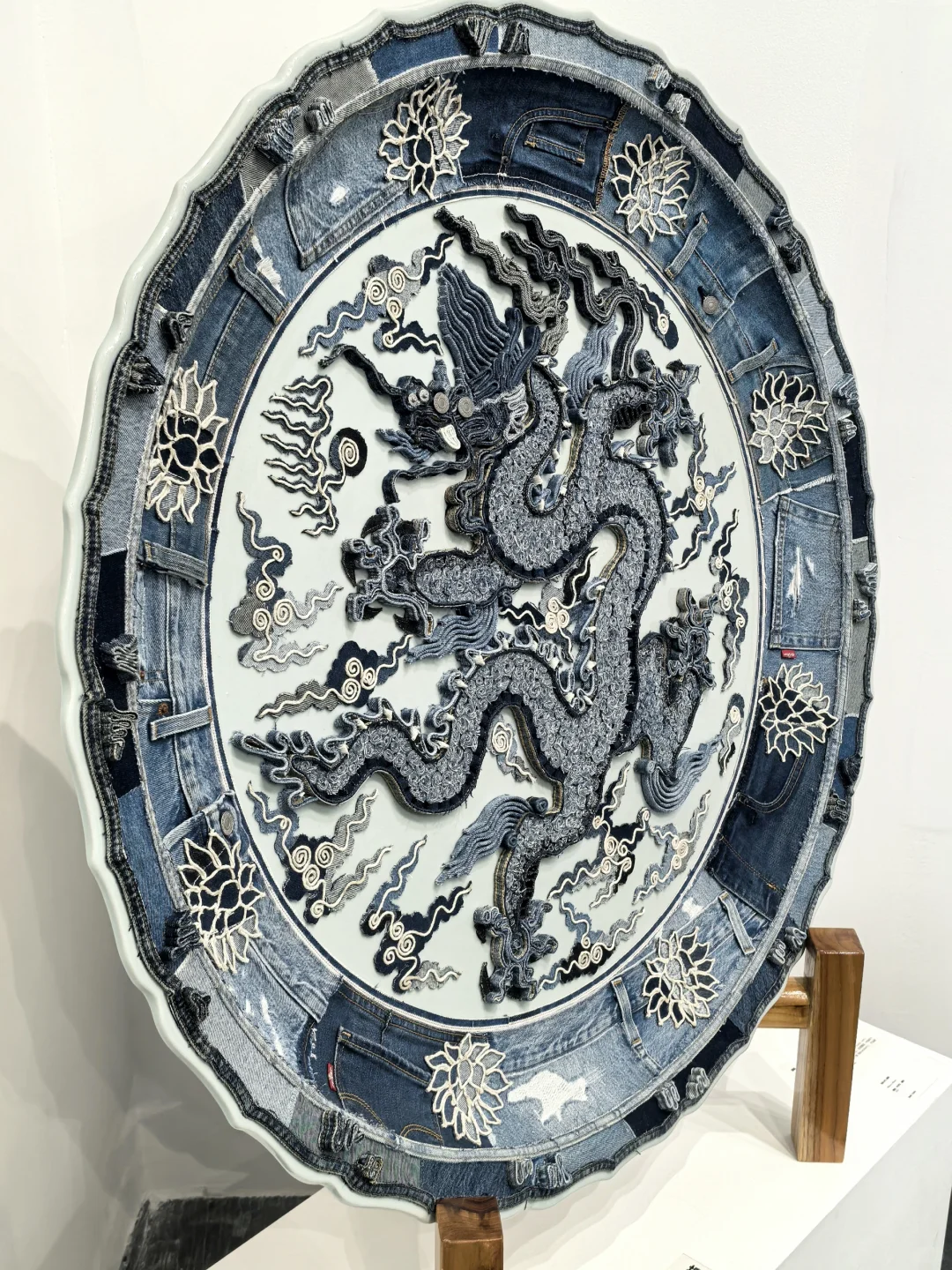 SUPER GUIDE｜在当艺术博览会遇到黄渤