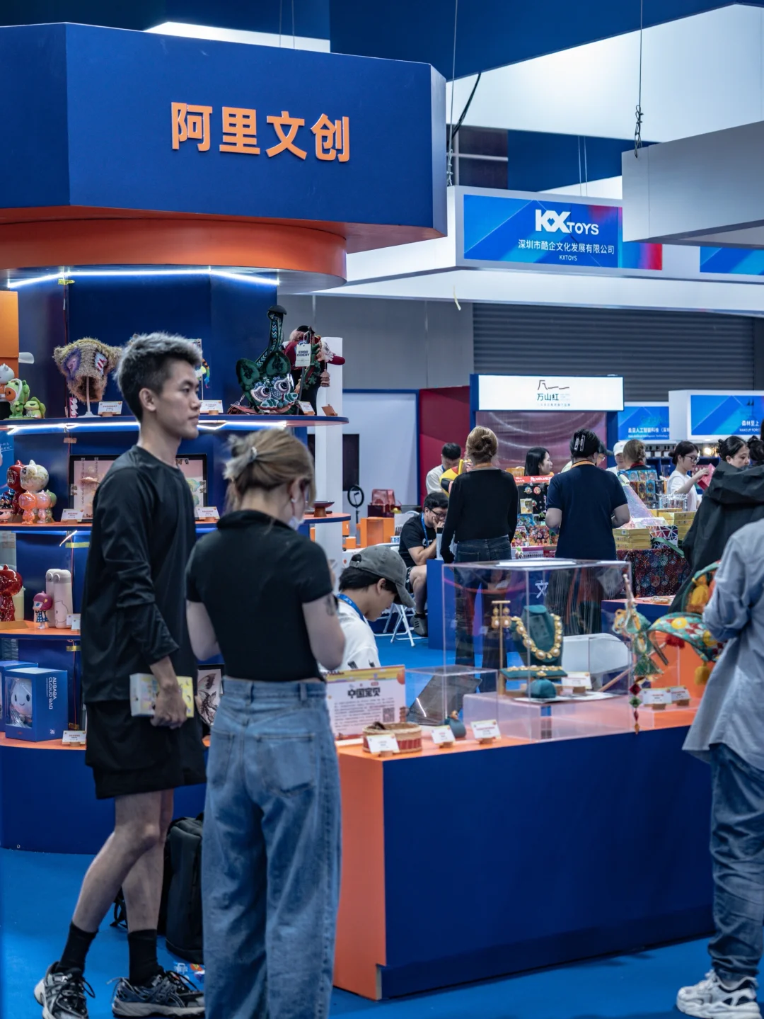 深圳｜ 天呀，文博会居然看到贵州路边音乐会