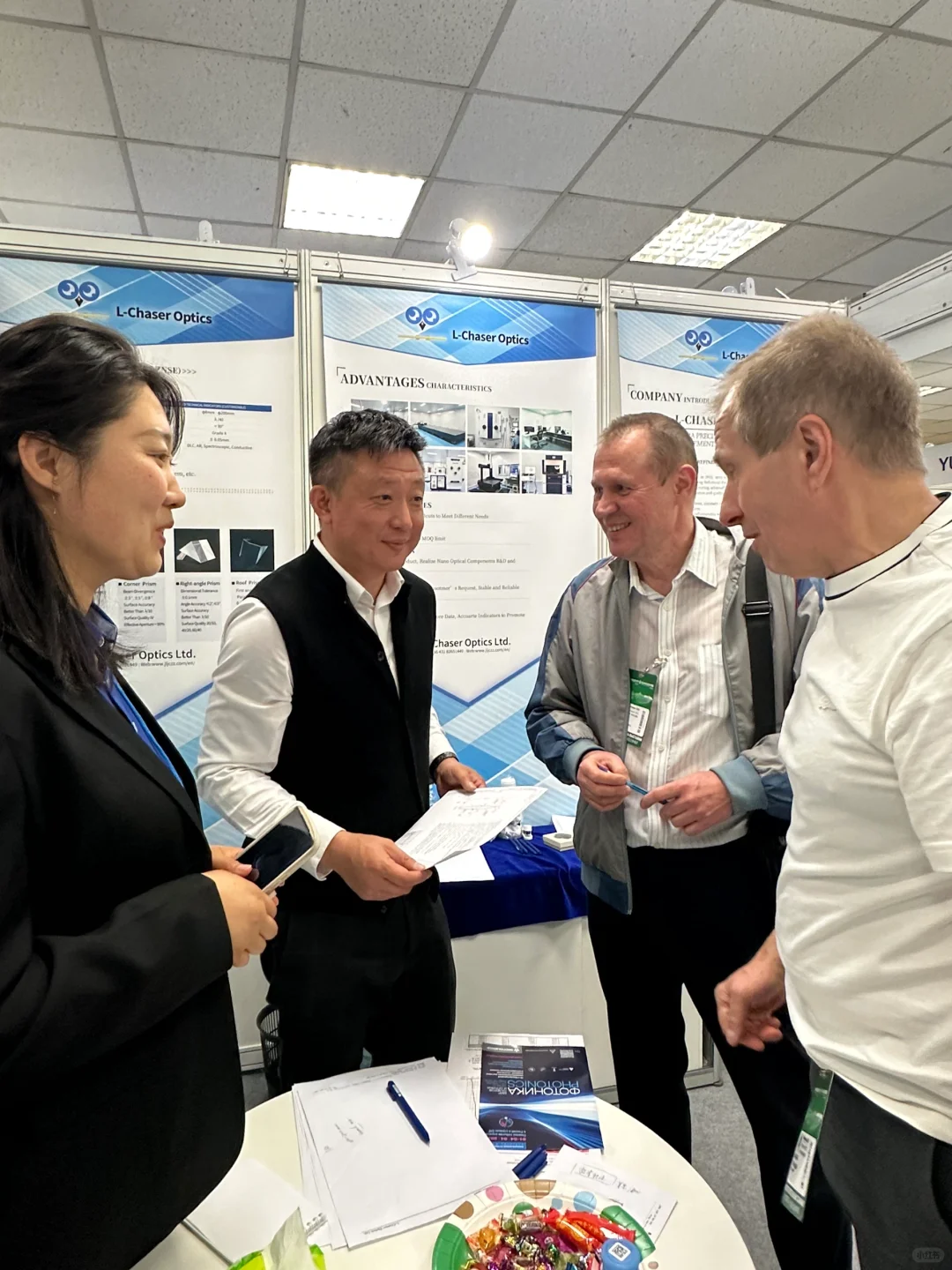 ??莫斯科光电展遇神仙老板！明年还要来！