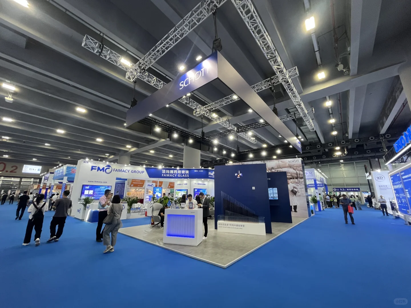 环保展台都千篇一律吗？