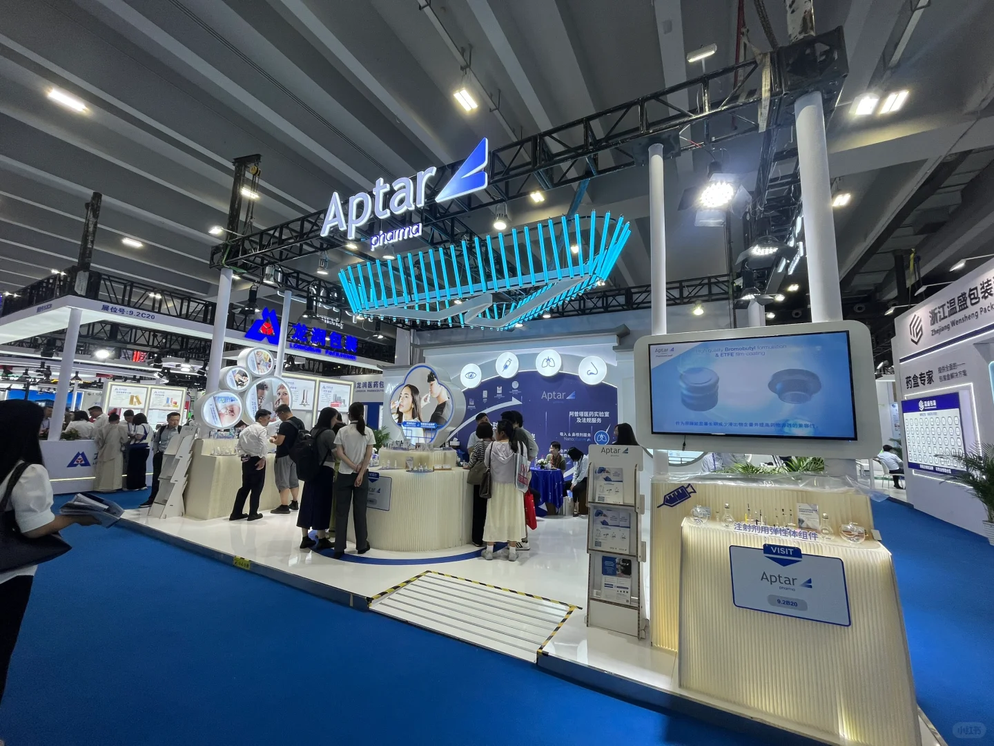 环保展台都千篇一律吗？