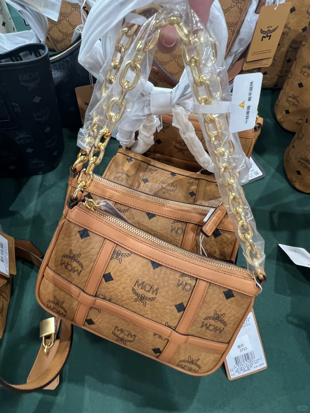 厦门会展！！为什么买包跟买菜一样….