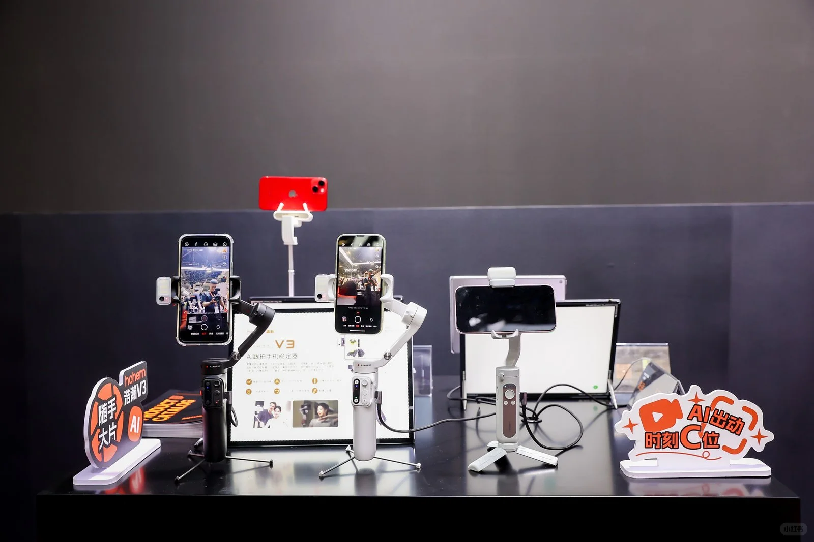 颜值暴击！小姐姐美到让人挪不开眼?