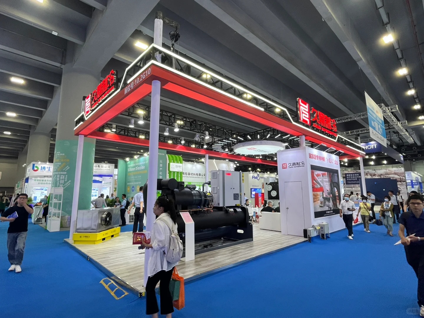 环保展台都千篇一律吗？