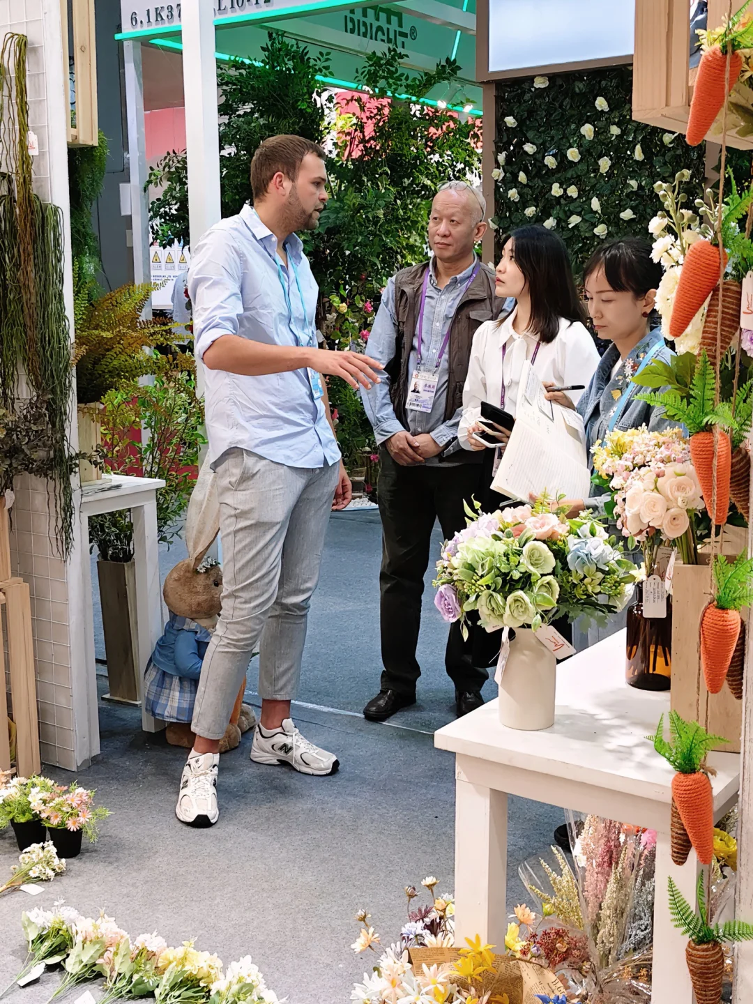 大学生勇闯广交会一周赚3k！！！